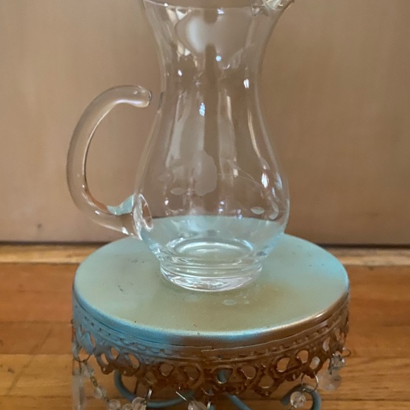 Glass pitcher. - Picture 3 of 5